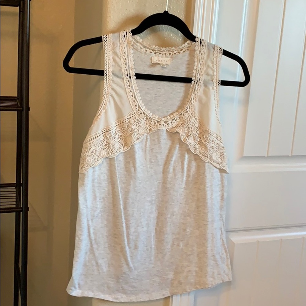 Boutique sleeveless blouse